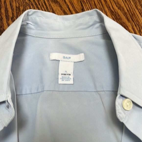 Gap Baby Blue Dress shirt with stretch (Lycra spandex.) - Picture 2 of 6